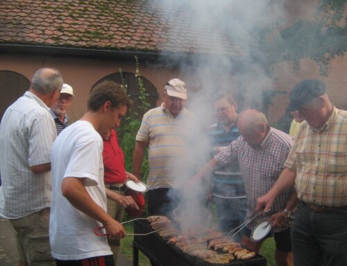 „Männer am Grill unter´m Ginkgobaum