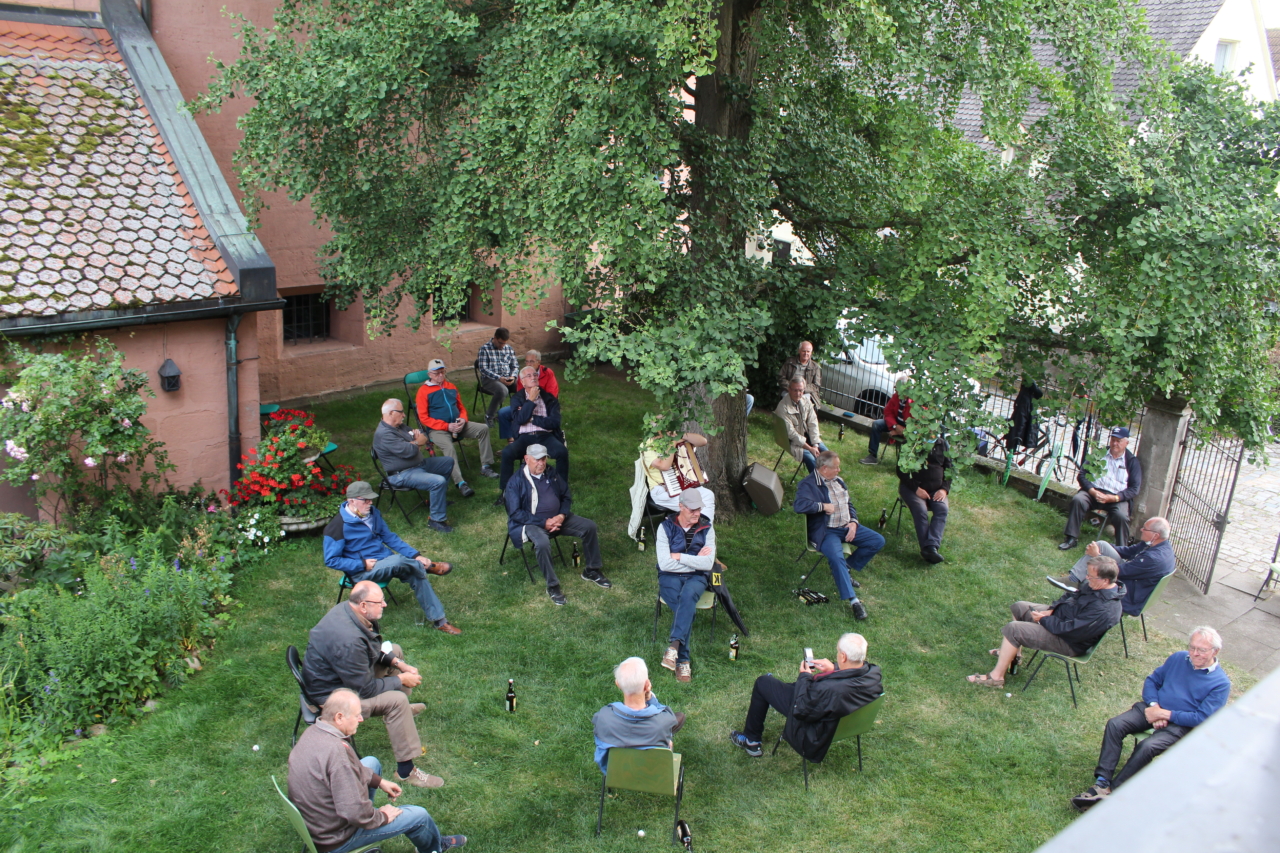 Männerrunde Vach "unter´m Ginkgobaum"