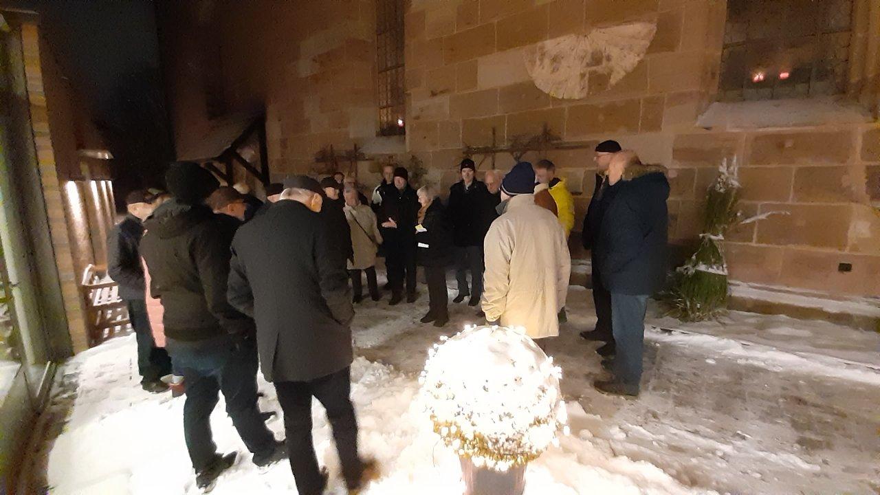 Männerrunde: Besonderheiten der Kirche in Erlangen-Bruck